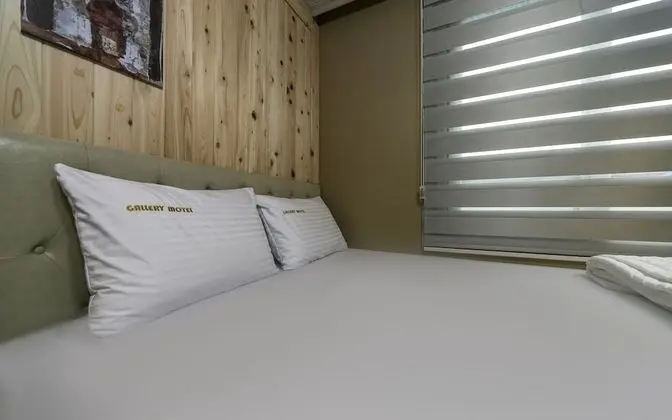 Oda (Massage Bed Room (Good room air condi)