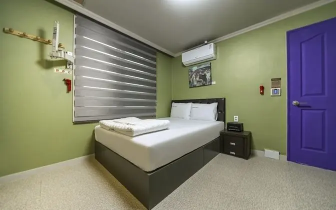 Oda (Standard-Double (Business/Room Air Co)