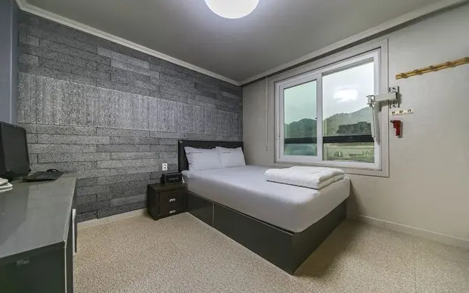 Oda (Standard-Double (Business/Room Air Co)