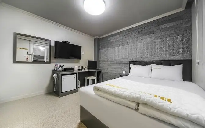 Oda (Standard-Double (Business/Room Air Co)