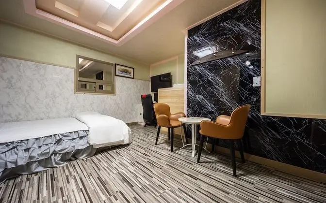 Oda (General room-Cypress room (100% disin)