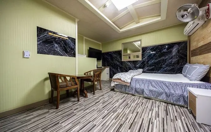 Oda (General room-Cypress room (100% disin)