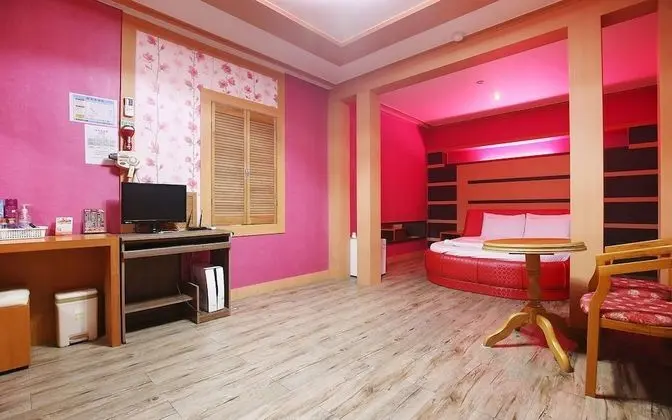 Oda (Special Room)