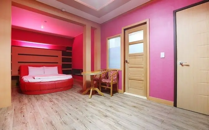 Oda (Special Room)