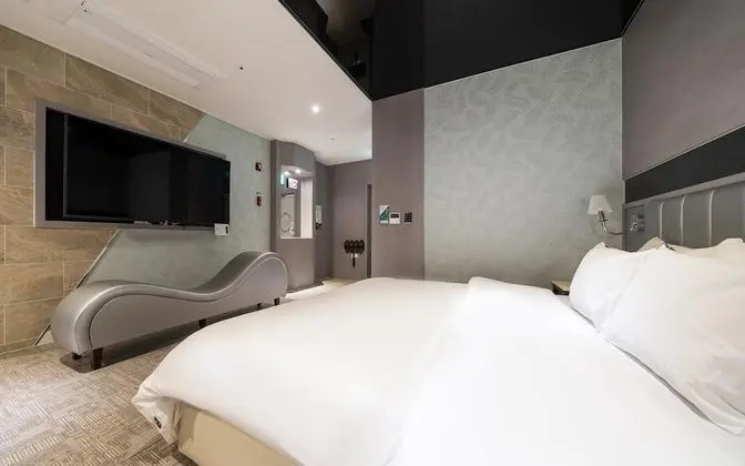 Oda (VIP suite / In-Room Kitchen / Karaoke)