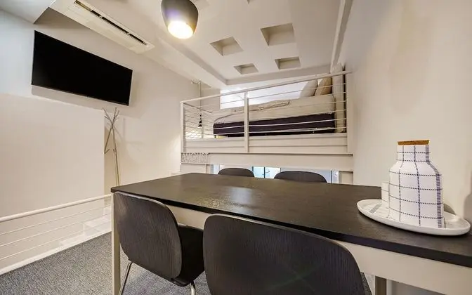 Oda (Private Room (Parking Netflix Availab)