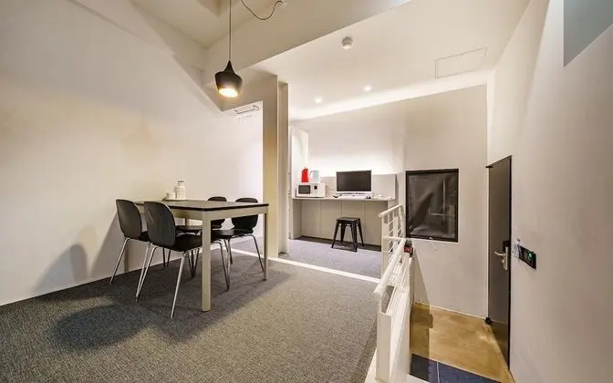 Oda (Private Room (Parking Netflix Availab)