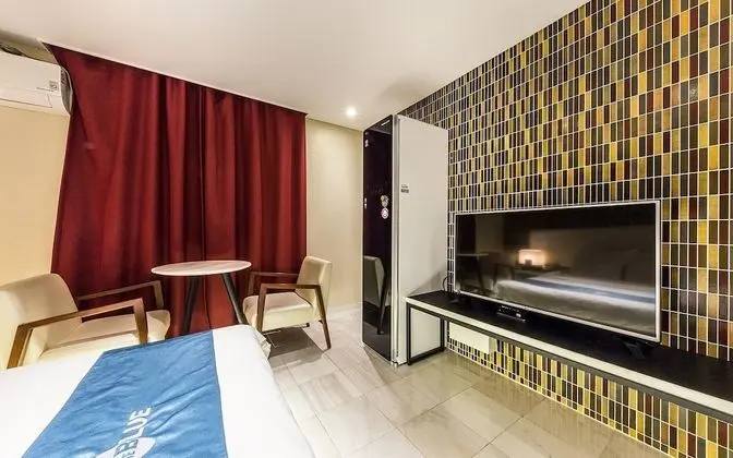 Oda (VVIP SPA (Netflix available styler av)