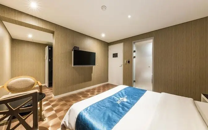 Oda (VVIP SPA (Netflix available styler av)