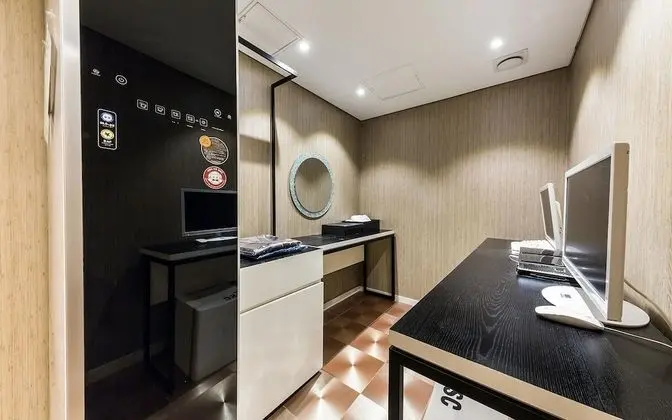 Oda (VVIP SPA (Netflix available styler av)