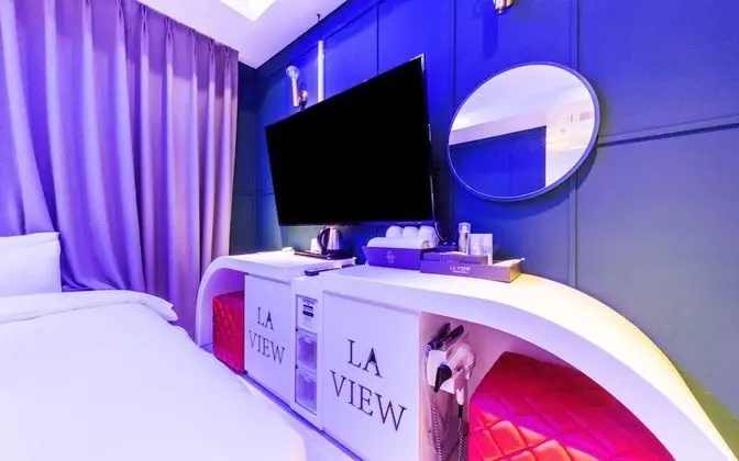 Oda (Suite Duplex / VVIP Twin February Spe)