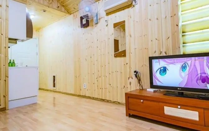 Oda (Lily (Ondol Room))