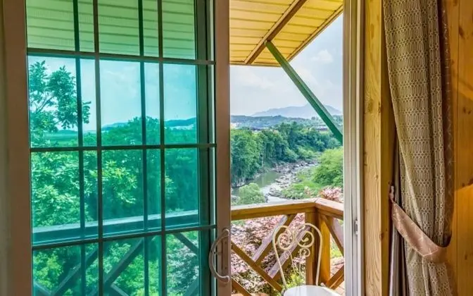 Oda (Lily (Ondol Room))