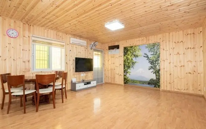 Oda (Orchid (Ondol Room))