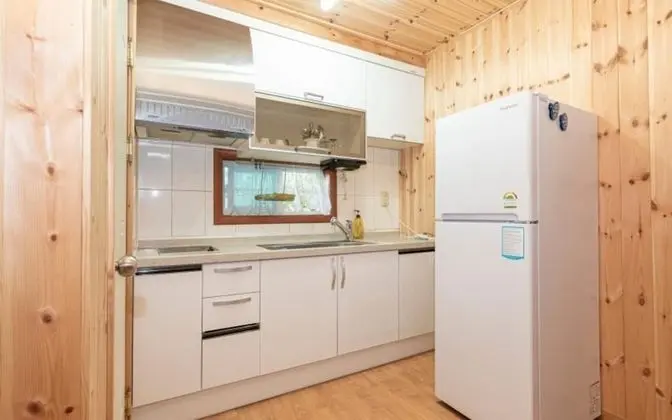 Oda (Orchid (Ondol Room))