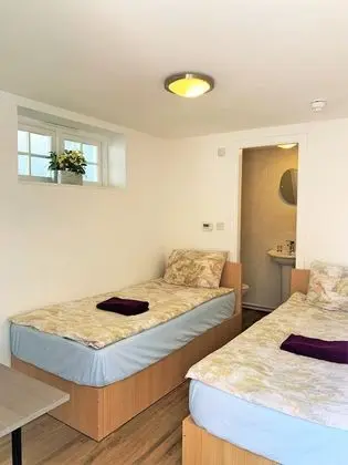 İki Ayrı Yataklı Oda, Banyolu/Duşlu