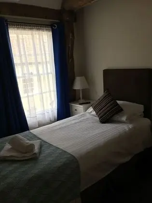 Tek Kişilik Oda, 1 Tek Kişilik Yatak, Sigara İçilmez