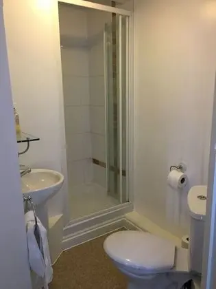 Tek Kişilik Oda, 1 Tek Kişilik Yatak, Sigara İçilmez