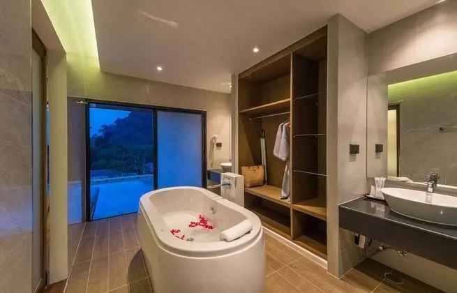 Exclusive Pool Villa