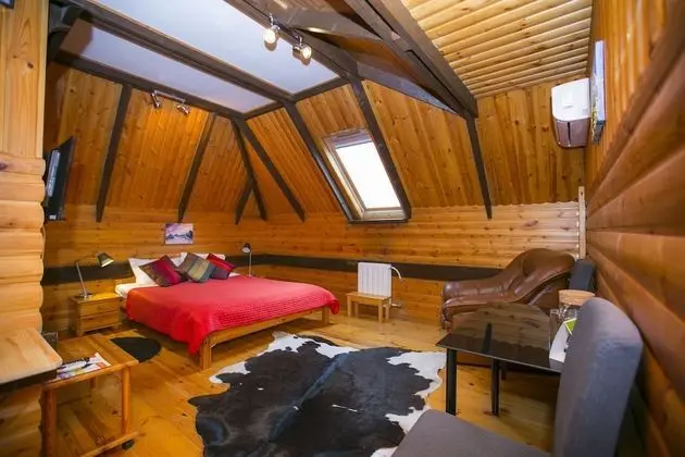 Comfort Tek Büyük veya İki Ayrı Yataklı Oda