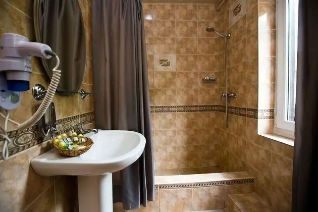 Comfort Tek Büyük veya İki Ayrı Yataklı Oda