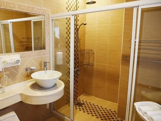 Standard Dört Kişilik Oda