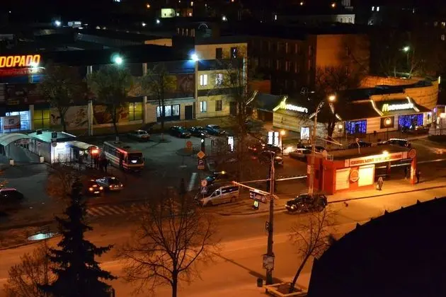 Tek Büyük Yataklı Oda, Balkon