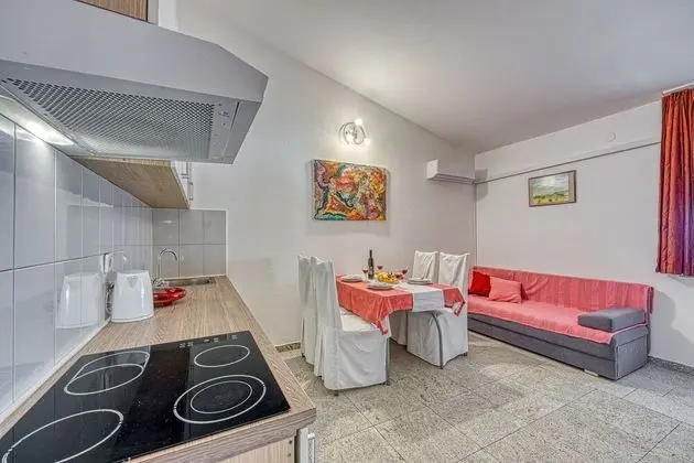 Family Apart Daire, 1 Çift Kişilik Yatak ve Çekyat, Bahçeli (Cherry Apartment With Sea View)