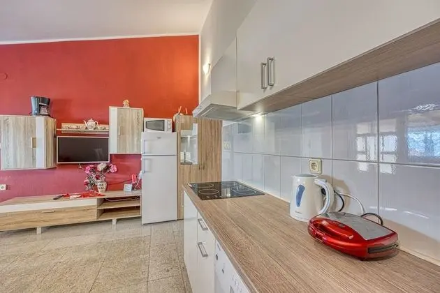 Family Apart Daire, 1 Çift Kişilik Yatak ve Çekyat, Bahçeli (Cherry Apartment With Sea View)