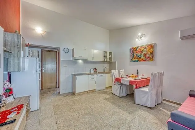 Family Apart Daire, 1 Çift Kişilik Yatak ve Çekyat, Bahçeli (Cherry Apartment With Sea View)