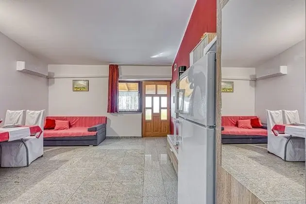 Family Apart Daire, 1 Çift Kişilik Yatak ve Çekyat, Bahçeli (Cherry Apartment With Sea View)