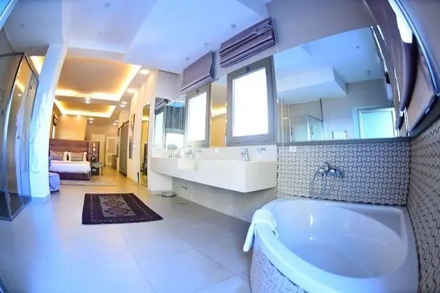 Executive Suite with Balcony