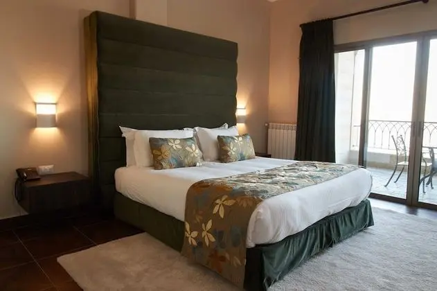 Executive Suite with Balcony