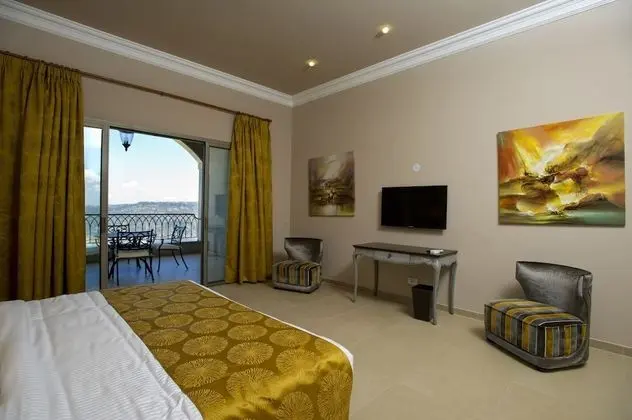 Junior Suite with Balcony