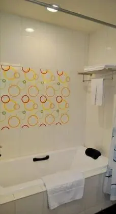 İki Ayrı Yataklı Oda, Dağ Manzaralı