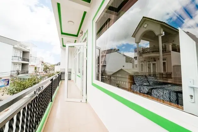 Tek Büyük Yataklı Oda, Balkon