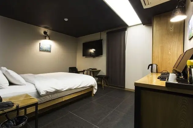 Deluxe Tek Büyük Yataklı Oda