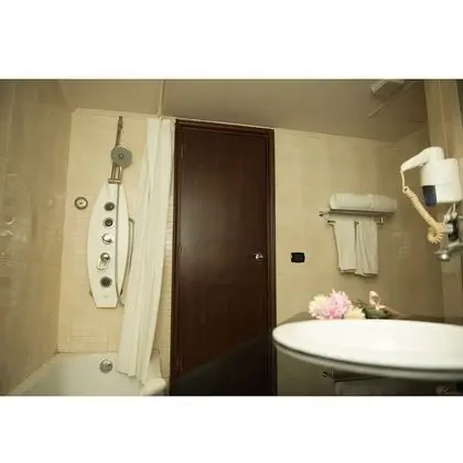 Standard Room with City View (Small Bed)
