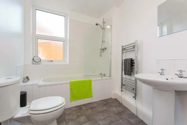 Apart Daire, Özel Banyo (Kiwi )