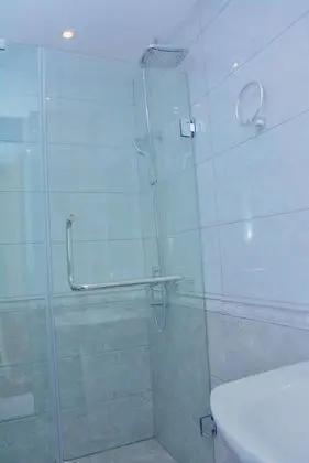 Deluxe Tek Büyük Yataklı Oda, 1 Büyük (Queen) Boy Yatak, Balkon, Dağ Manzaralı