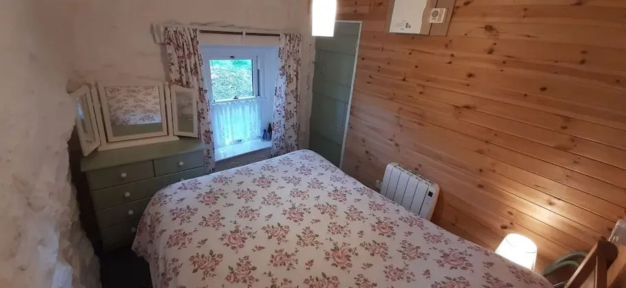 Kır Evi, 1 Büyük (Queen) Boy Yatak