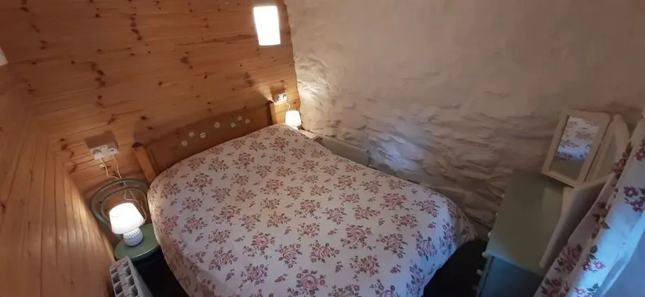 Kır Evi, 1 Büyük (Queen) Boy Yatak