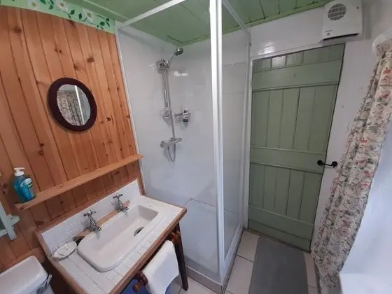 Kır Evi, 1 Büyük (Queen) Boy Yatak