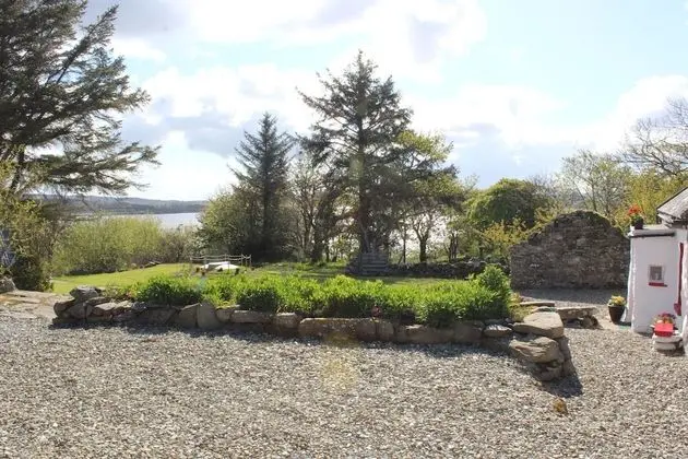 Kır Evi, 1 Büyük (Queen) Boy Yatak