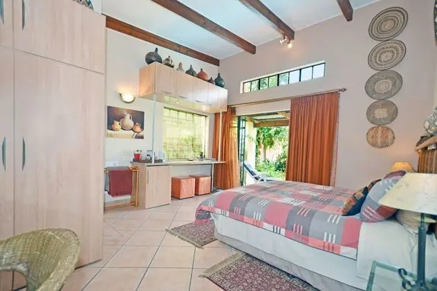 Suite 3-INHLABATHI (earth)