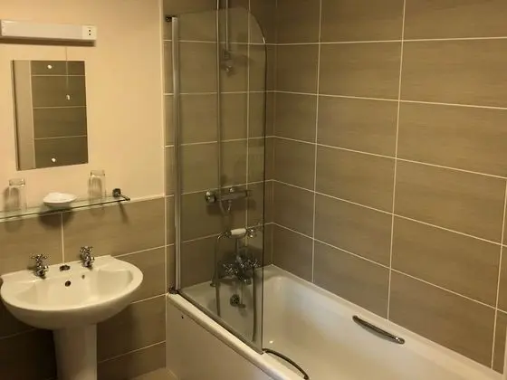 Tek Büyük Yataklı Oda, Banyolu/Duşlu (The Explorer Room)