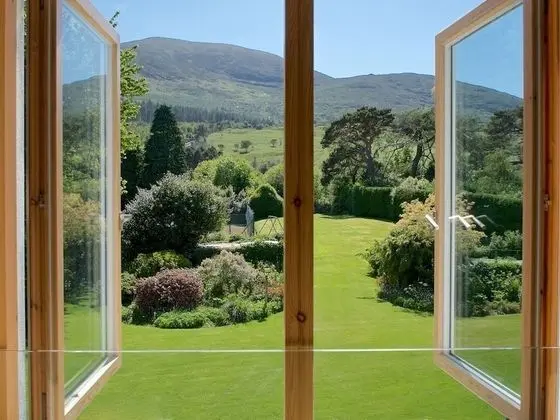 Tek Büyük Yataklı Oda, Banyolu/Duşlu (The Garden Room)