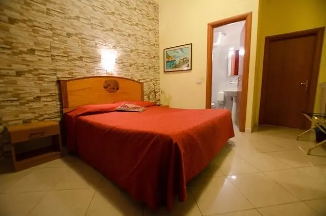 Classic Tek Büyük veya İki Ayrı Yataklı Oda