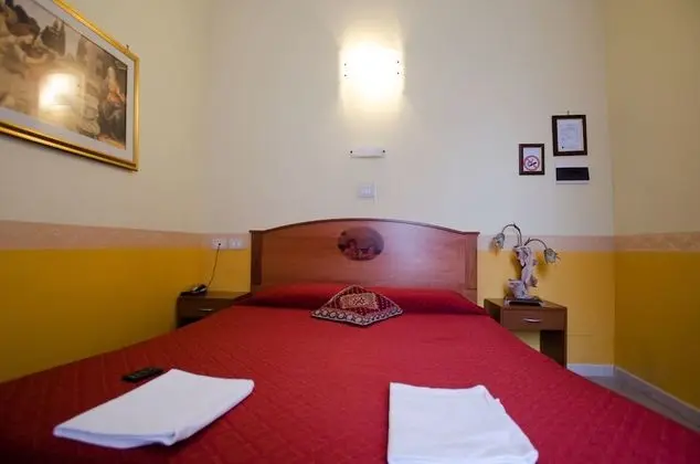 Classic Tek Büyük veya İki Ayrı Yataklı Oda