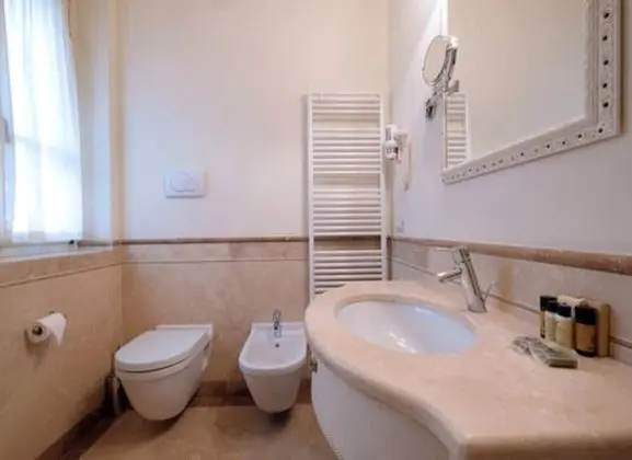 Standard Stüdyo, Özel Banyo